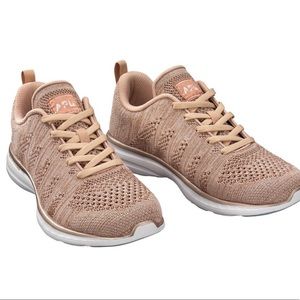 APL TechLoom Size W US 7 Sneakers